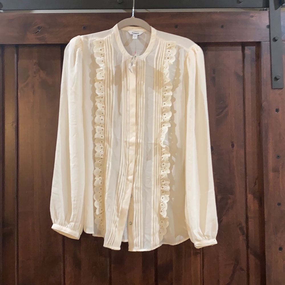 Express cream button down
